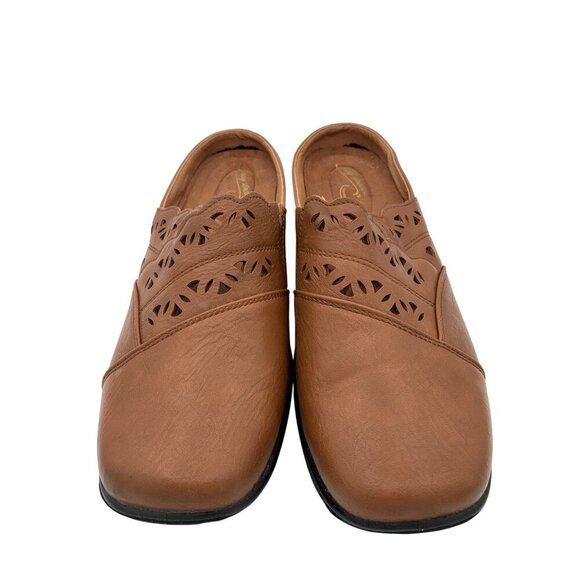 Womens 8.5 Brown Slip-On Mules With Cutout Design - Picture 3 of 8